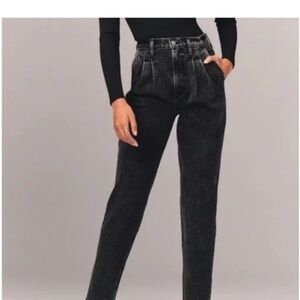Abercrombie & Fitch The 80’s Mom Jean High Rise Black